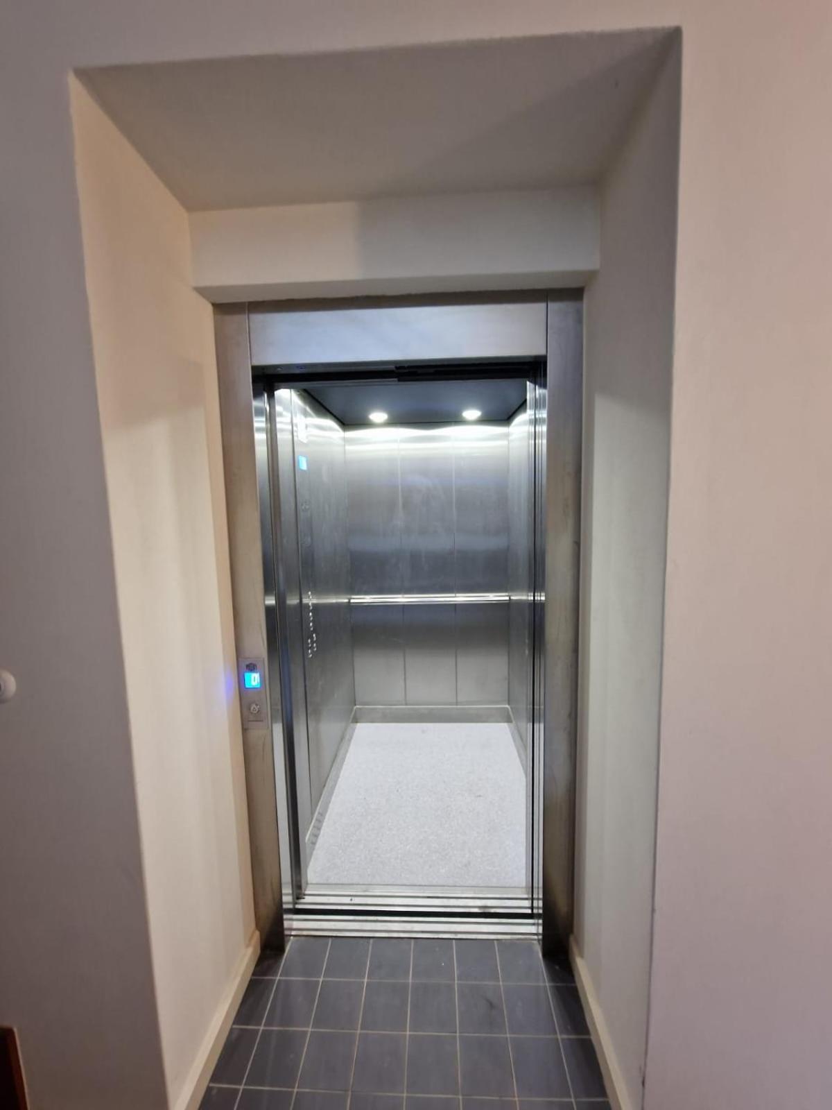 Apartamenty Sebastiana Cracovie Extérieur photo
